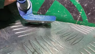 8X4833406A петля двери нижняя фольксваген, фольцваген джетта Volkswagen Jetta 7 Арт ARM284873, вид 8