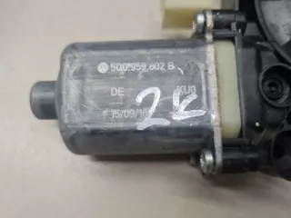 5Q0959802B Моторчик стеклоподъёмника передний Volkswagen Tiguan 2 Арт ZAP307061, вид 4