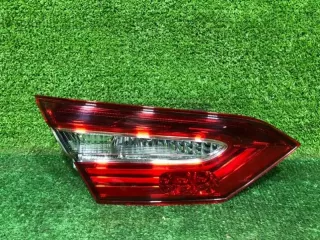 8159133330 Фонарь левый внутр  нв галоген Toyota Camry XV70 Арт D8881, вид 1