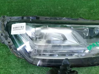 4M0941784C Битая Фара правая Audi Q7 4M Арт 0000005866397, вид 8