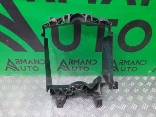 LR124851 Кронштейн интеркулера Land Rover Discovery 5 Арт ARM221445, вид 4