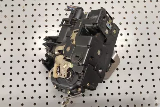 art5132867 Замок двери задней левой Audi A6 C5 (S6,RS6) Арт 5132867, вид 1