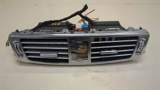 A2188300054 Дефлектор обдува салона Mercedes CLS C218 Арт 8529651
