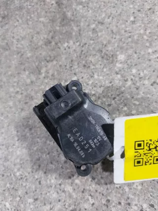 3M5H-19E616-AB,EAD251 Моторчик заслонки печки Ford Mondeo 4 Арт 46023056311_3, вид 2