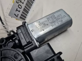 67627354889 Моторчик стеклоподъёмника задний правый MINI Cooper F56,F55 Арт Z314727, вид 4