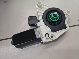 A0009066106 Моторчик стеклоподъёмника передний левый Mercedes S C217 Арт ZAP315217, вид 1