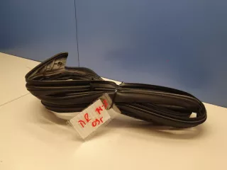 BBM458760D Уплотнитель двери передней правой Mazda 3 BL Арт ZAP315879, вид 1