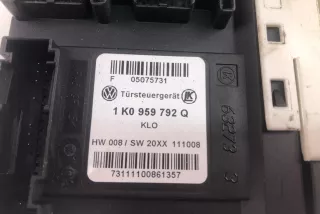 992729105 , art7171836 Моторчик стеклоподъемника передний правый Volkswagen Passat B6 Арт 7171836, вид 2