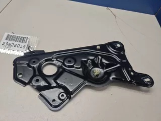 51717381922 Кронштейн стеклоподъемника задней правой двери BMW 4 F32/F33/GT F36 Арт ZAP317786