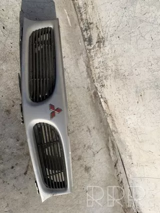 artBUB30298 Решетка радиатора Mitsubishi Carisma Арт BUB30298, вид 1
