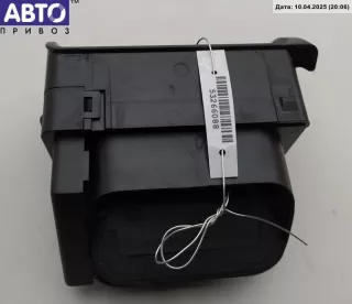 8D1820902 Дефлектор обдува салона Audi A4 B5 Арт 53266088, вид 2