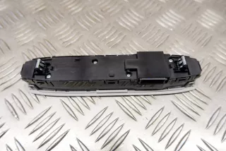 1092573-00-L , art9663259 Фонарь салона (плафон) Tesla model 3 Арт 9663259, вид 4