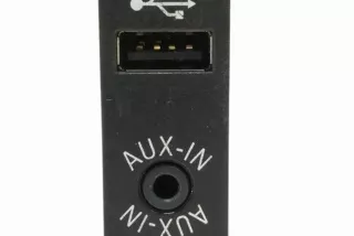 9237654 , art9733422 Разъем AUX / USB BMW 6 F06/F12/F13 Арт 9733422, вид 1