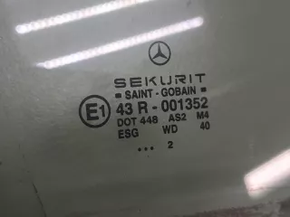 A2037250610 Стекло двери передней правой Mercedes C W203 Арт 8758566, вид 2