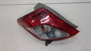 815610D370 Фонарь задний левый Toyota Yaris 3 Арт 8764017