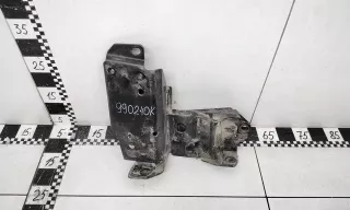 7482554233 Кронштейн крепления бампера переднего Renault T-Series Trucks Арт A990240K, вид 1
