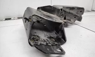 7482554233 Кронштейн крепления бампера переднего Renault T-Series Trucks Арт A990240K, вид 3