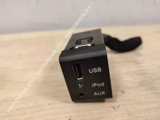  Разъем AUX / USB Hyundai Santa FE 2 (CM) Арт 00090313, вид 3