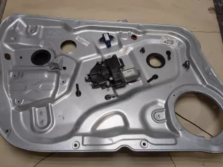 824013N710 Стеклоподъемник левый передний Hyundai Equus 2 Арт 8372439, вид 1