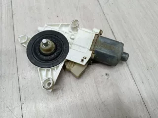 A2048200642 Моторчик стеклоподъёмника задний правый Mercedes C W204 Арт Z325456, вид 1