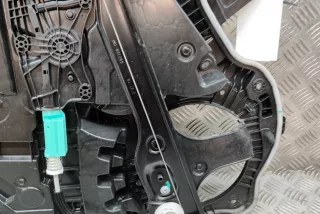1495509-00-E, 1036762-00-A , art9799026 Молдинг двери передней правой Tesla model Y Арт 9799026, вид 5