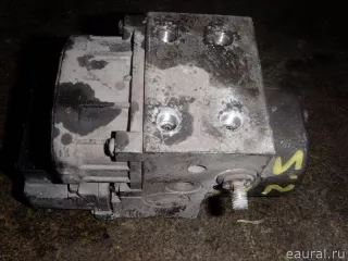 Блок ABS (насос) Subaru Legacy 3 1999г.  - Фото 2