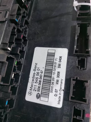 2115455601,5DK008047-57 Блок предохранителей задний Mercedes E W211 Арт 46023060307, вид 2