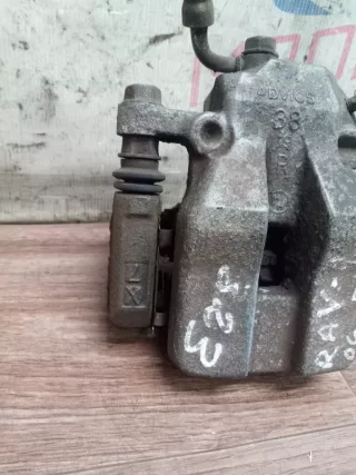 4783042080 Суппорт тормозной задний правый TOYOTA RAV4 XA30 Toyota Rav 4 3 Арт AV56850, вид 3