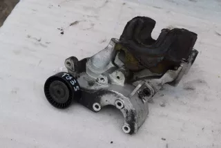  Кронштейн двигателя Hyundai Matrix Арт T635-17-65-2