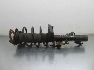  Амортизатор передний правый Mazda 3 BK Арт 00226557, вид 1