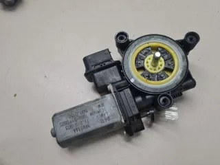 67627406634 Моторчик стеклоподъёмника передний правый BMW 3 F30/F31/GT F34 Арт ZAP326871, вид 1