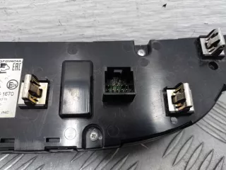 84105597 Переключатель отопителя Chevrolet Malibu 9 Арт 00242384, вид 2