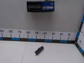 61318381511 BMW Кнопка стеклоподъемника BMW 3 E46 Арт E52331382