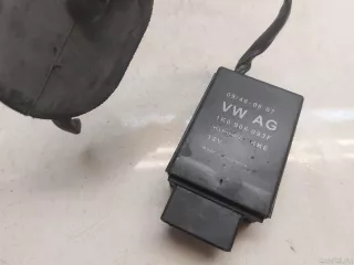 1K0906093F VAG Реле бензонасоса Skoda Rapid Арт E90349907, вид 2