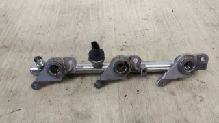 A2781530728 Датчик давления топлива Mercedes GL X166 Арт S00449-33, вид 3
