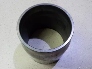 1523301 Volvo Втулка распорная Volvo F Арт E36121572, вид 2