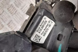 600757200E , art10386673 Замок капота Tesla model S Арт 10386673, вид 2