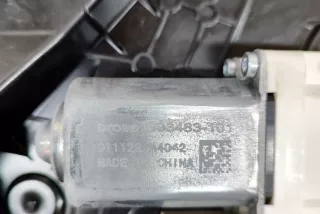 1495509-00-E, G03483-101 , art10324094 Молдинг двери передней правой Tesla model Y Арт 10324094, вид 9