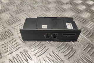 A2058200226 , art10081122 Разъем AUX / USB Mercedes C W205 Арт 10081122, вид 1