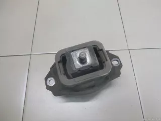 KKB500311 Land Rover Опора двигателя Land Rover Discovery 3 Арт E100342878
