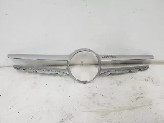 A2058880160 Накладка решетки радиатора Mercedes C W205 Арт D097007, вид 1