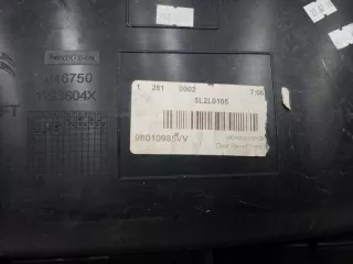 98010985VV Обшивка двери передней левой (дверная карта) Citroen C4 1 restailing Арт A998723D, вид 3