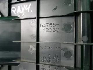 6476642030C0, 6476642030 Заглушка обшивки багажника Toyota Rav 4 4 Арт 185933RM, вид 5