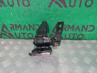 A1676208100, A1676262300 Кронштейн усилителя бампера Mercedes CLA c117 Арт 286308RM, вид 1