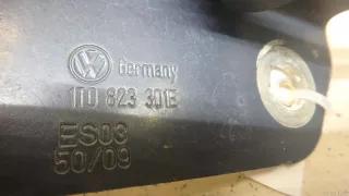 1T0823301E VAG Петля капота левая Volkswagen Touran 1 Арт E95462032, вид 4