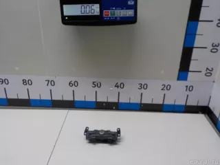51167146658 BMW Замок подлокотника BMW 7 E65/E66 Арт E51439902, вид 2