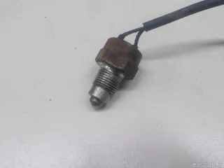 8422235080 Toyota Датчик включения заднего хода Toyota Hilux 6 Арт E52342364, вид 4