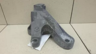 BR9L39080 Mazda Кронштейн двигателя левый Mazda 3 BP Арт E95446843, вид 1