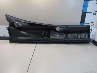 557820D010 Toyota Решетка стеклооч. (планка под лобовое стекло) Toyota Yaris 1 Арт E80926408, вид 3