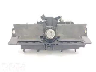 8d9827565, , 4b0827565 , artAMD73343 Замок багажника Audi A6 C5 (S6,RS6) Арт AMD73343, вид 1